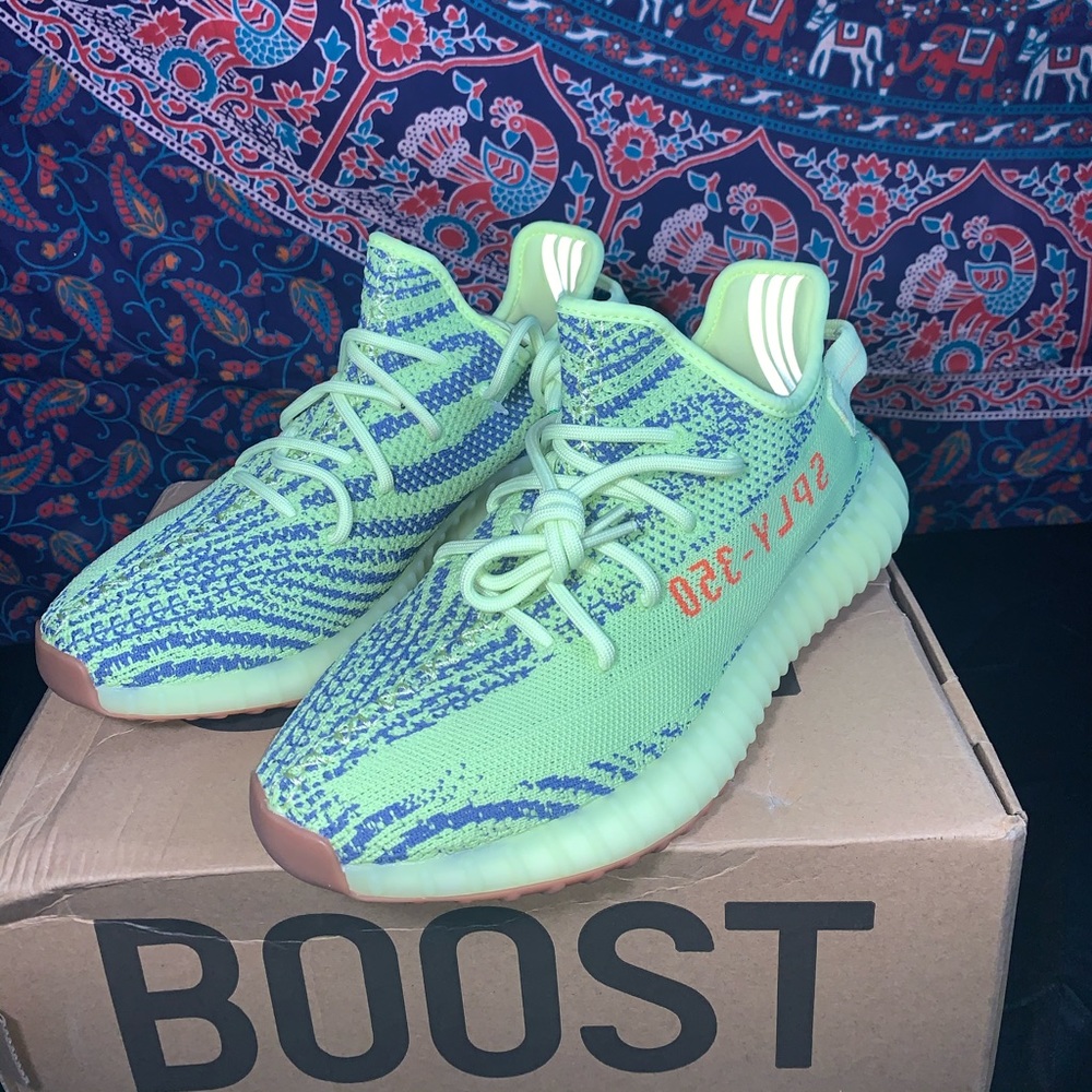 PRICE DROP! GOOD CONDITION NEON YEEZYS